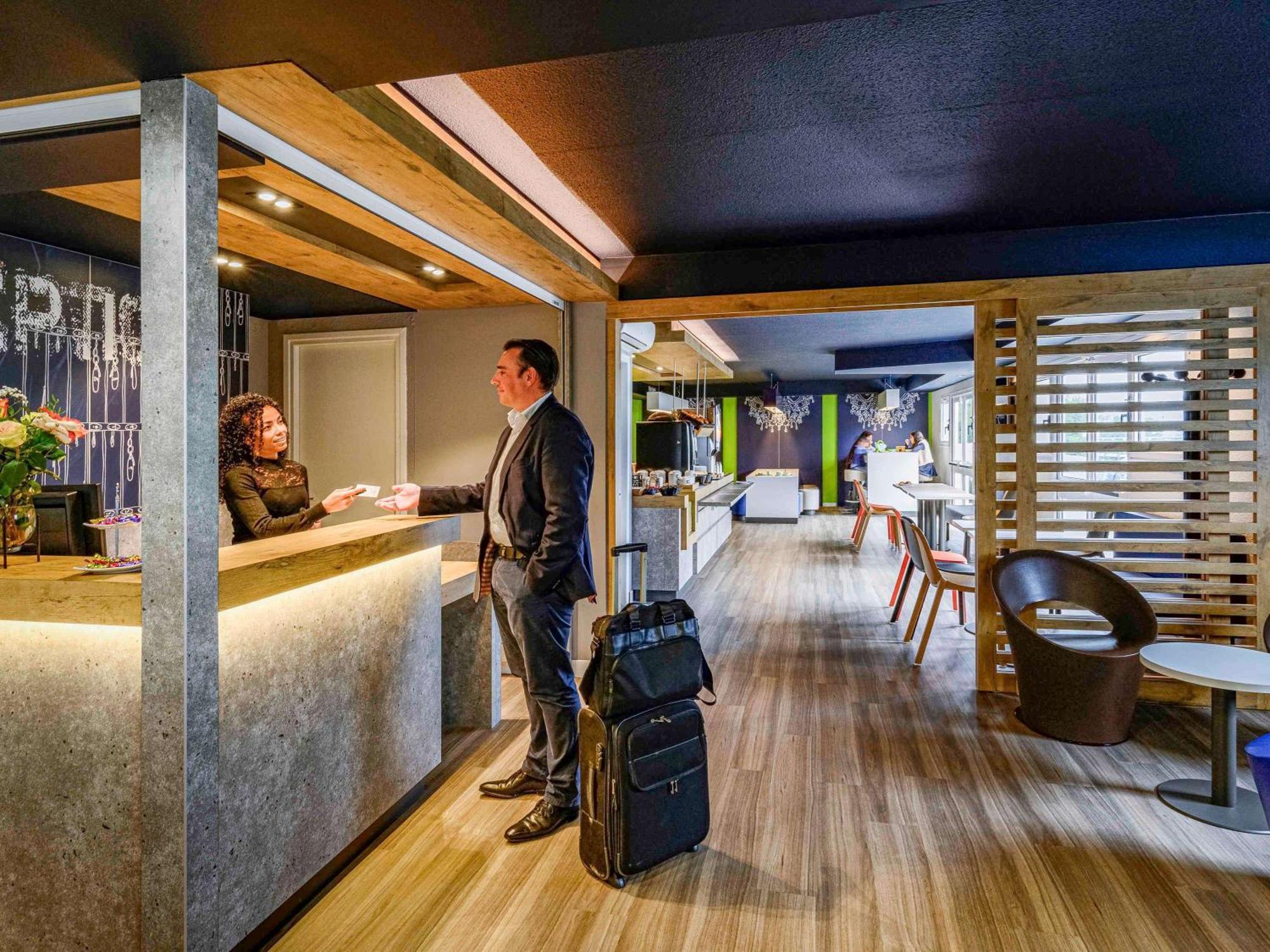 Ibis Budget Saint-Etienne Stade 外观 照片